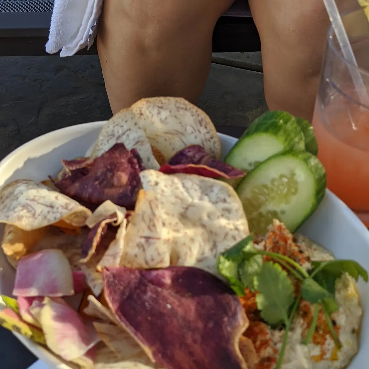 Hummus & Taro Chips