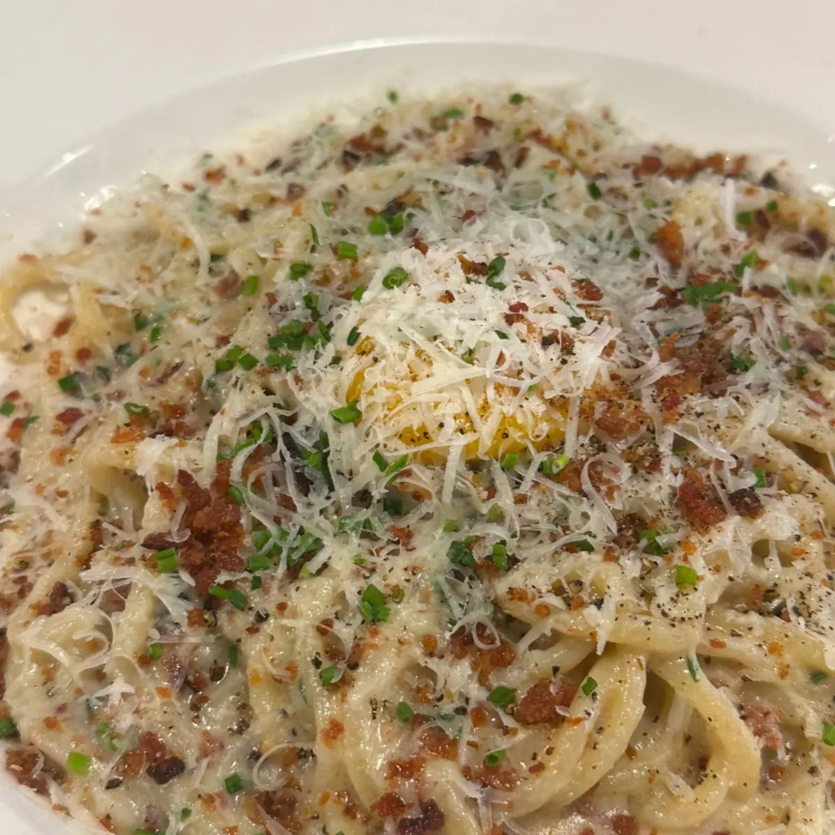Spaghetti Carbonara with Egg Yolk