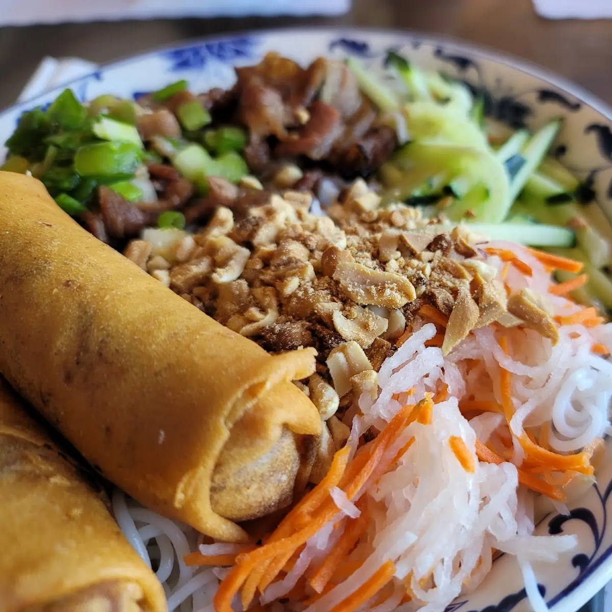 Grilled Pork & Egg Rolls & Rice Vermicelli