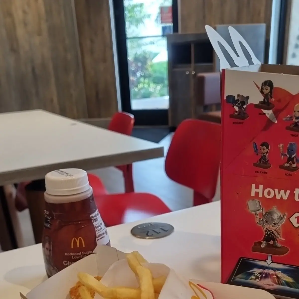6 PC Chicken Mcnuggets Happy Meal