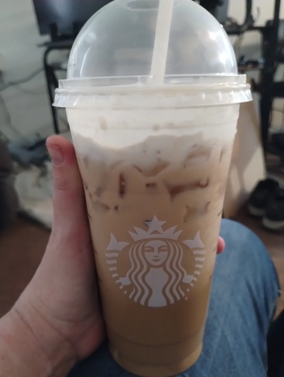 White Mocha Iced Vanilla Latte