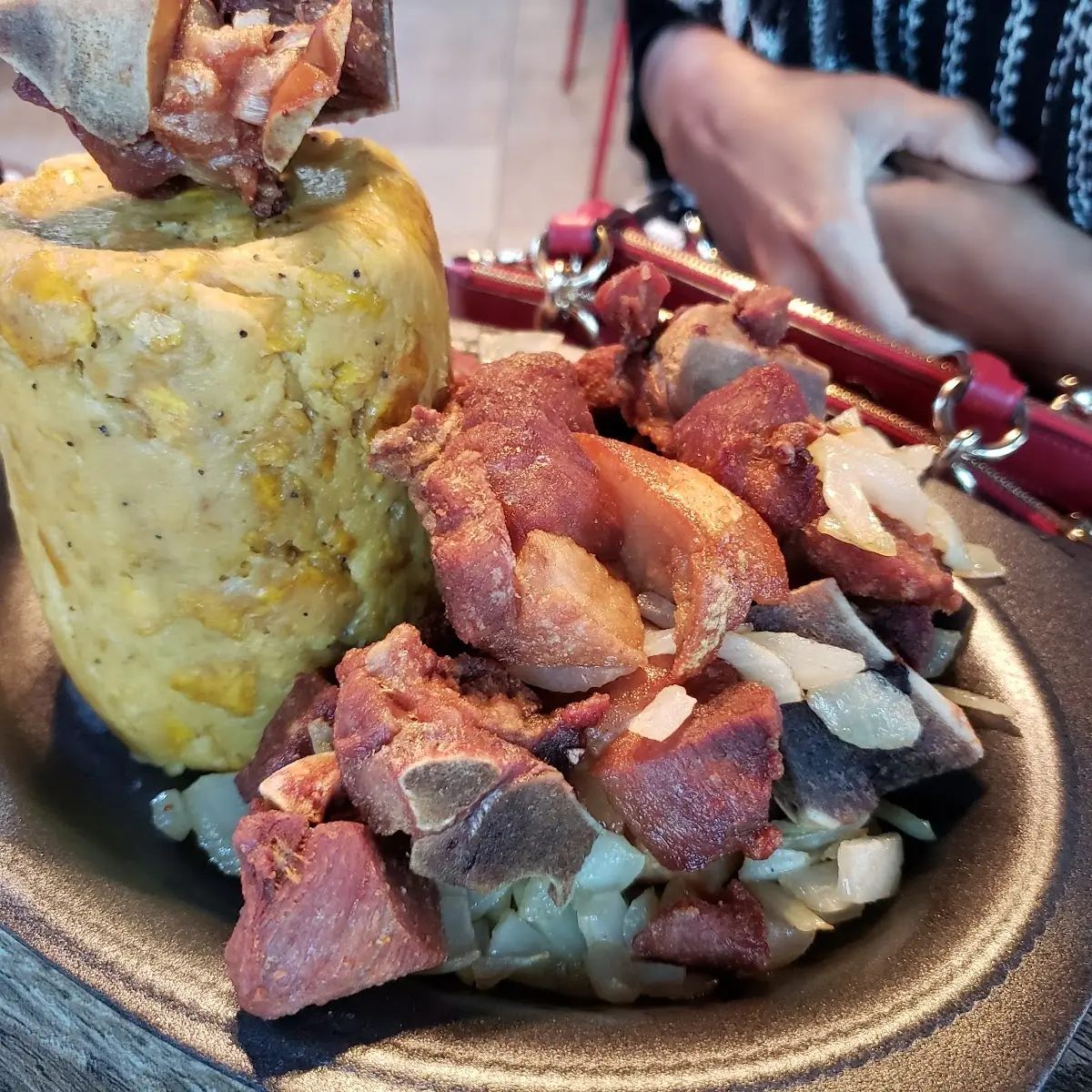 Mofongo Con Carne Frita