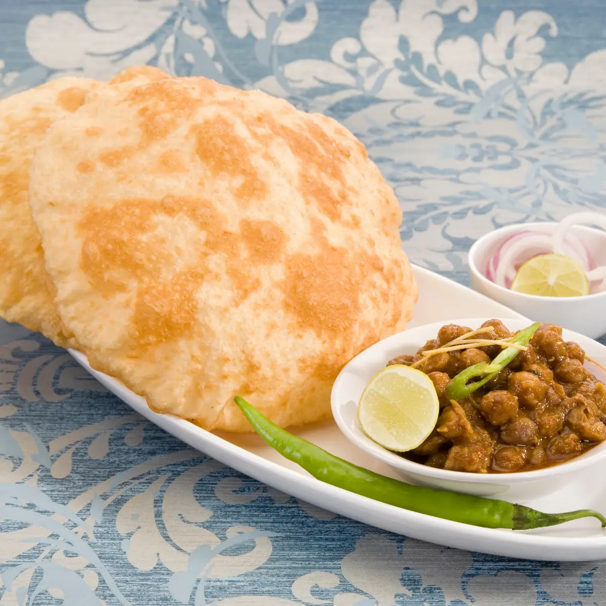 Chana Bhatura