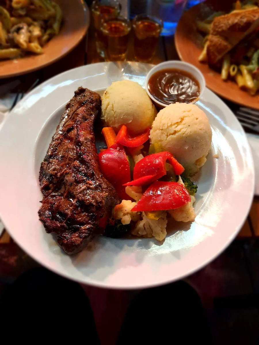 New York Steak, Toby's Pub & Eatery