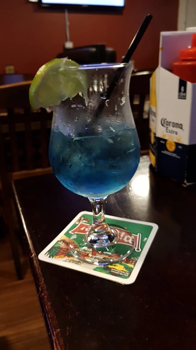 Pornstar Vodka w Sprite, Toby's Pub & Eatery