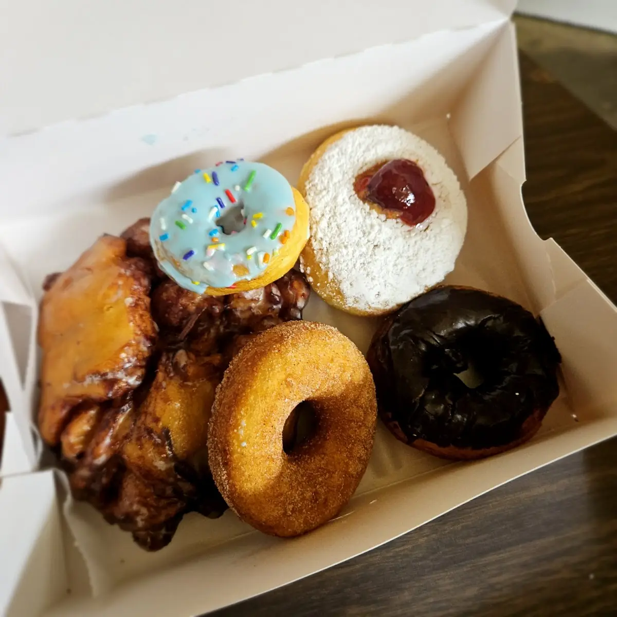 Donut Chocolate Cake