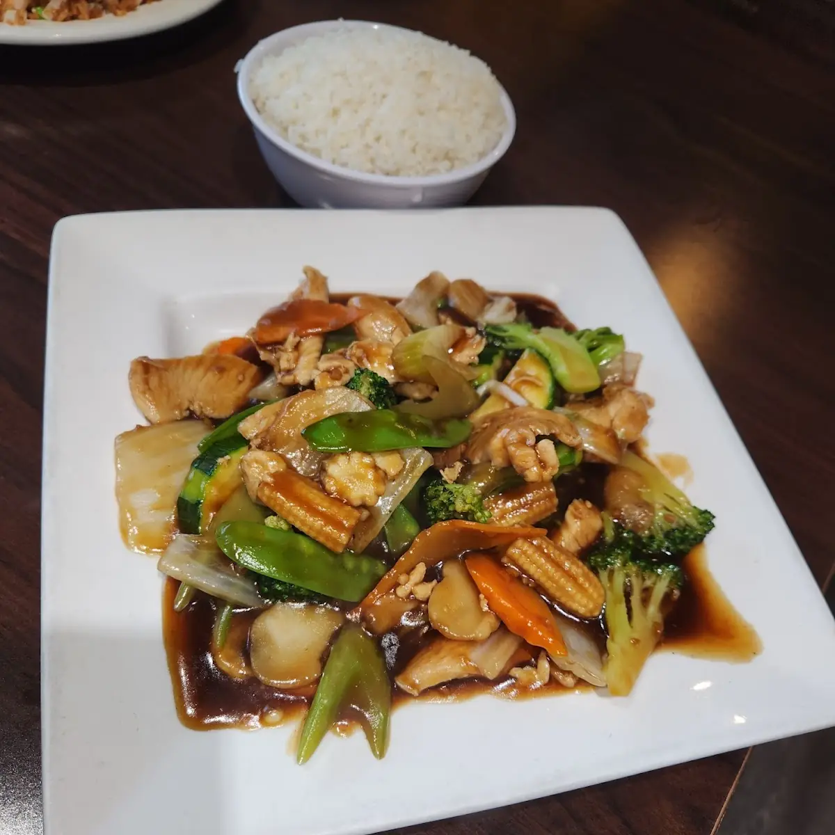 Mixed Vegetables with Chicken and Brown Sauce