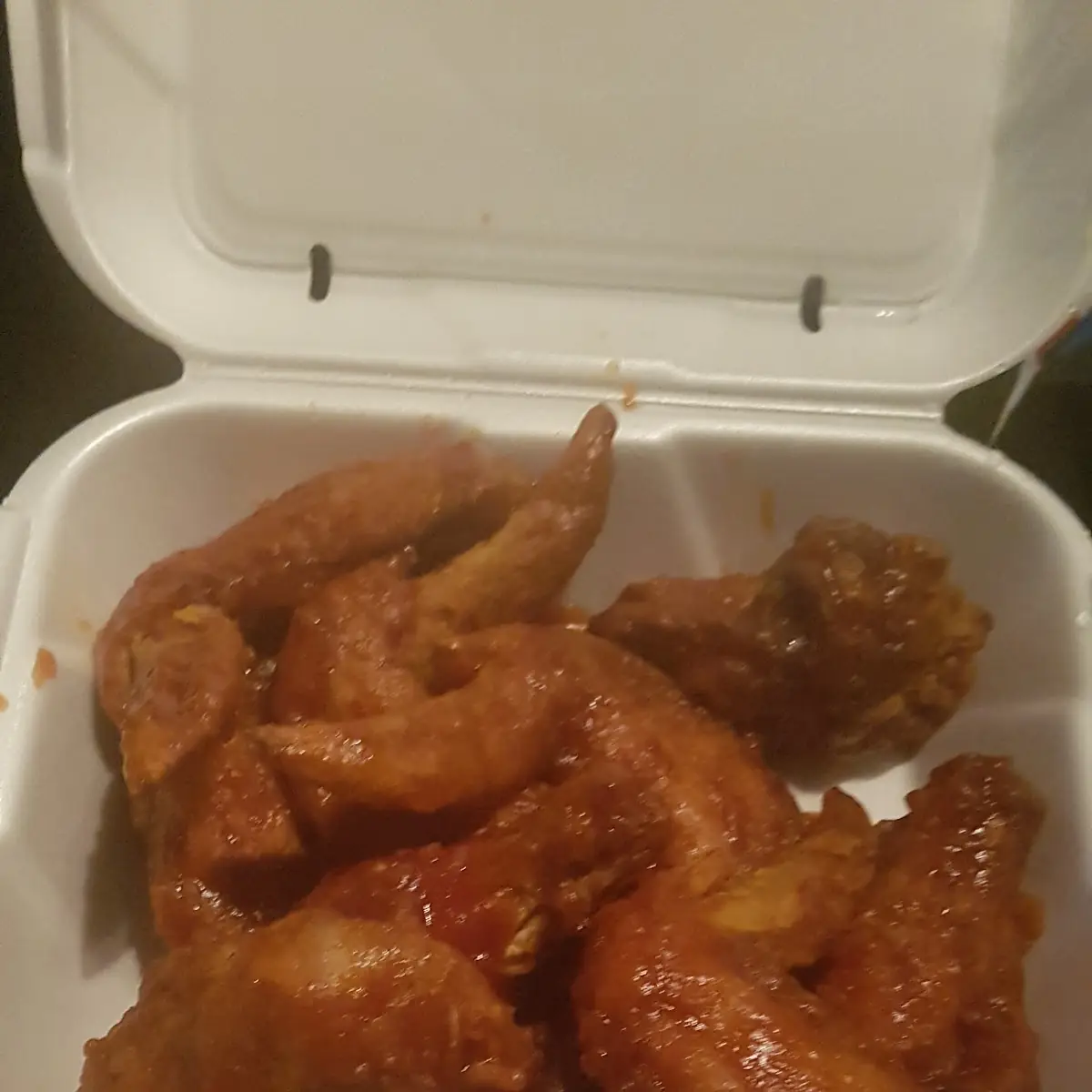 10 Chicken Wings with Honey BBQ Sauce