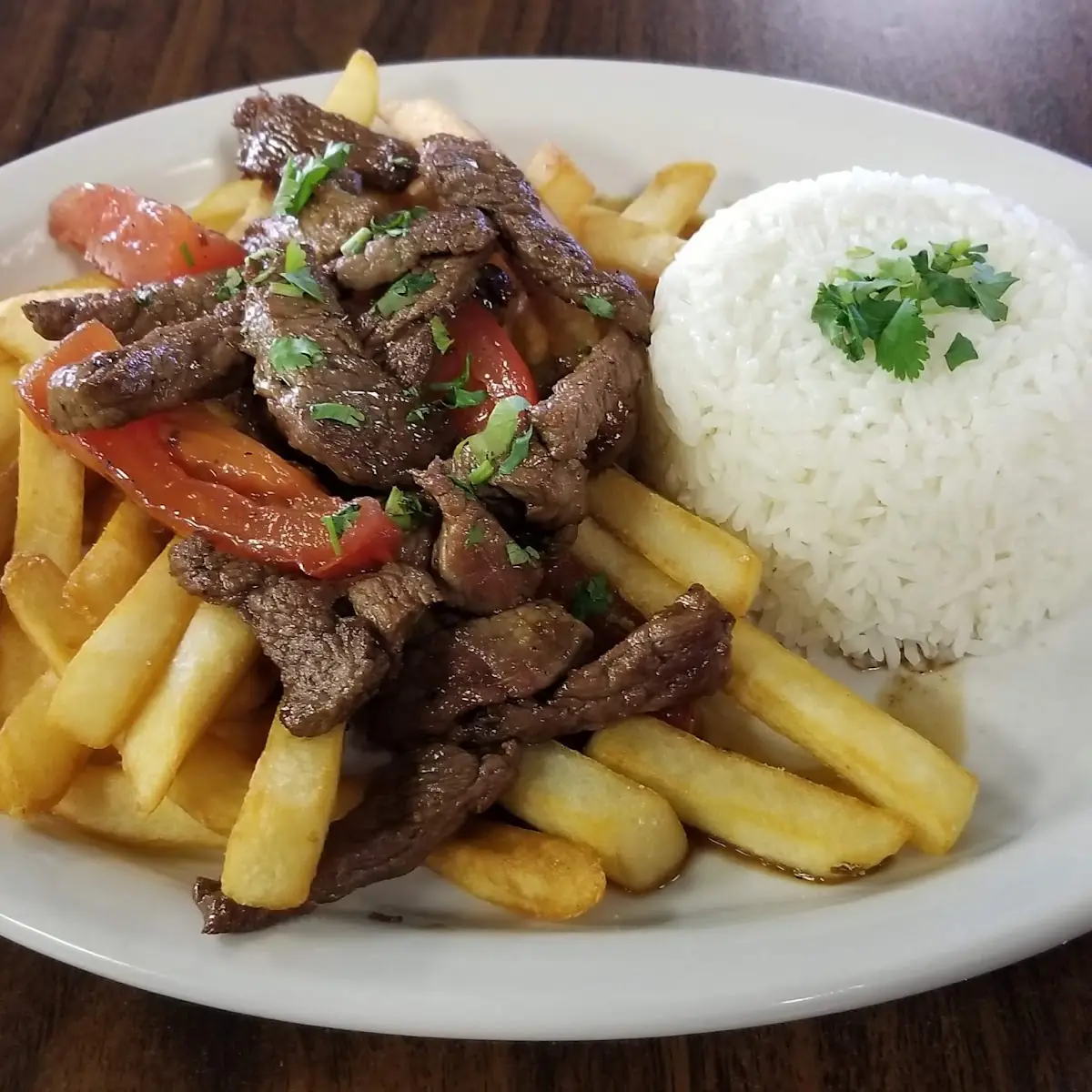 Lomo Saltado Mixto