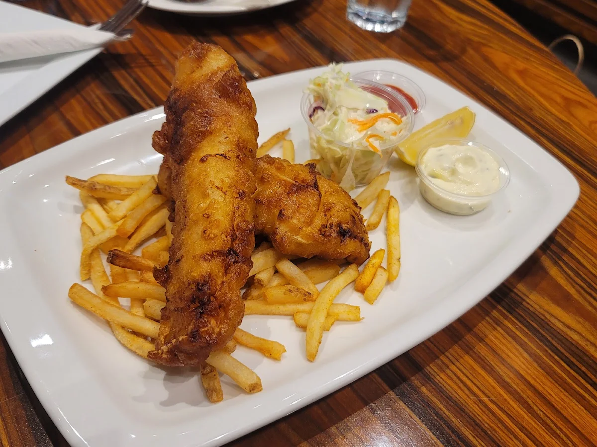 Fish & Chips, Madisons Restaurant & Bar