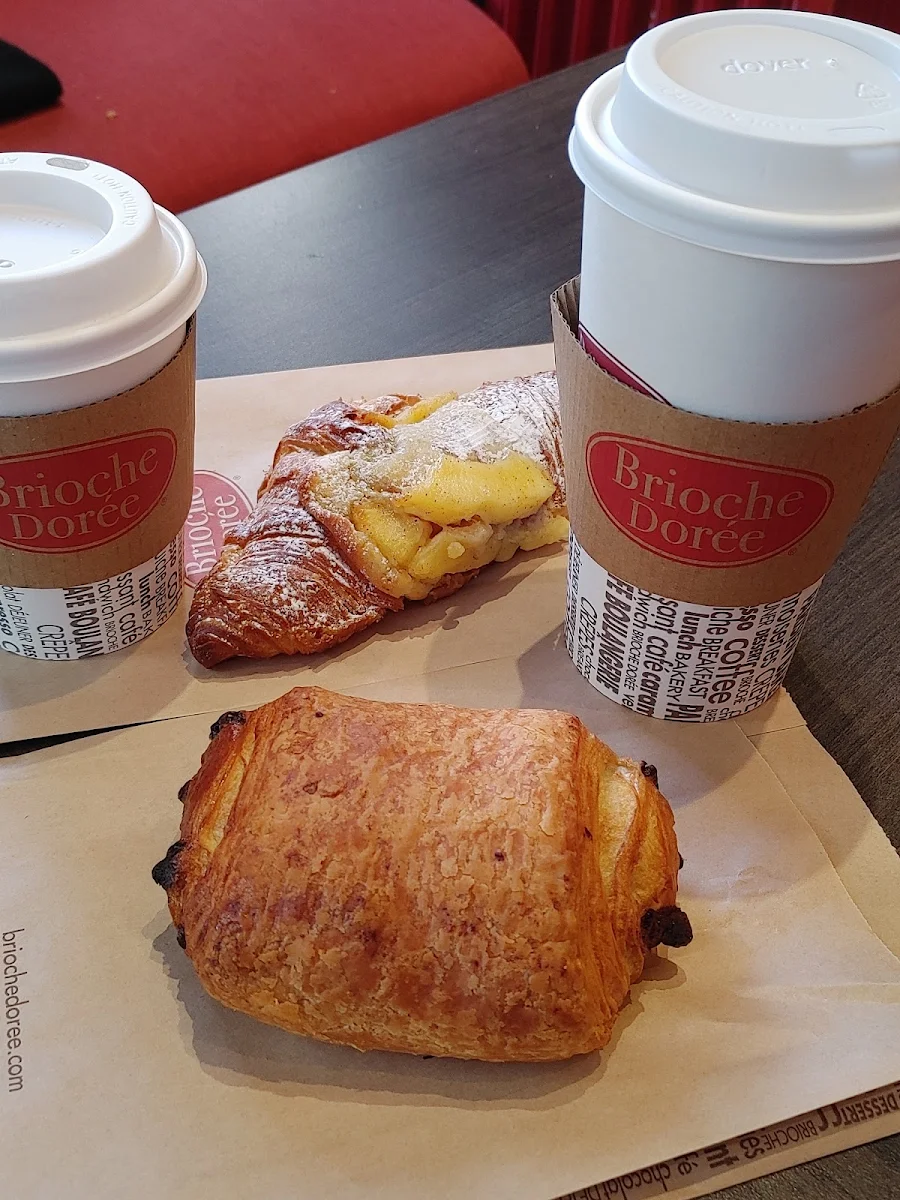 Chocolate Croissant, Au Pain Doré