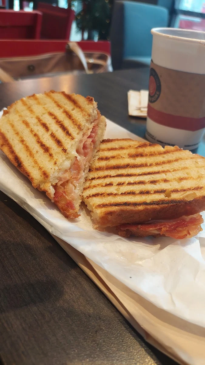 Grilled Cheese and Bacon, Au Pain Doré