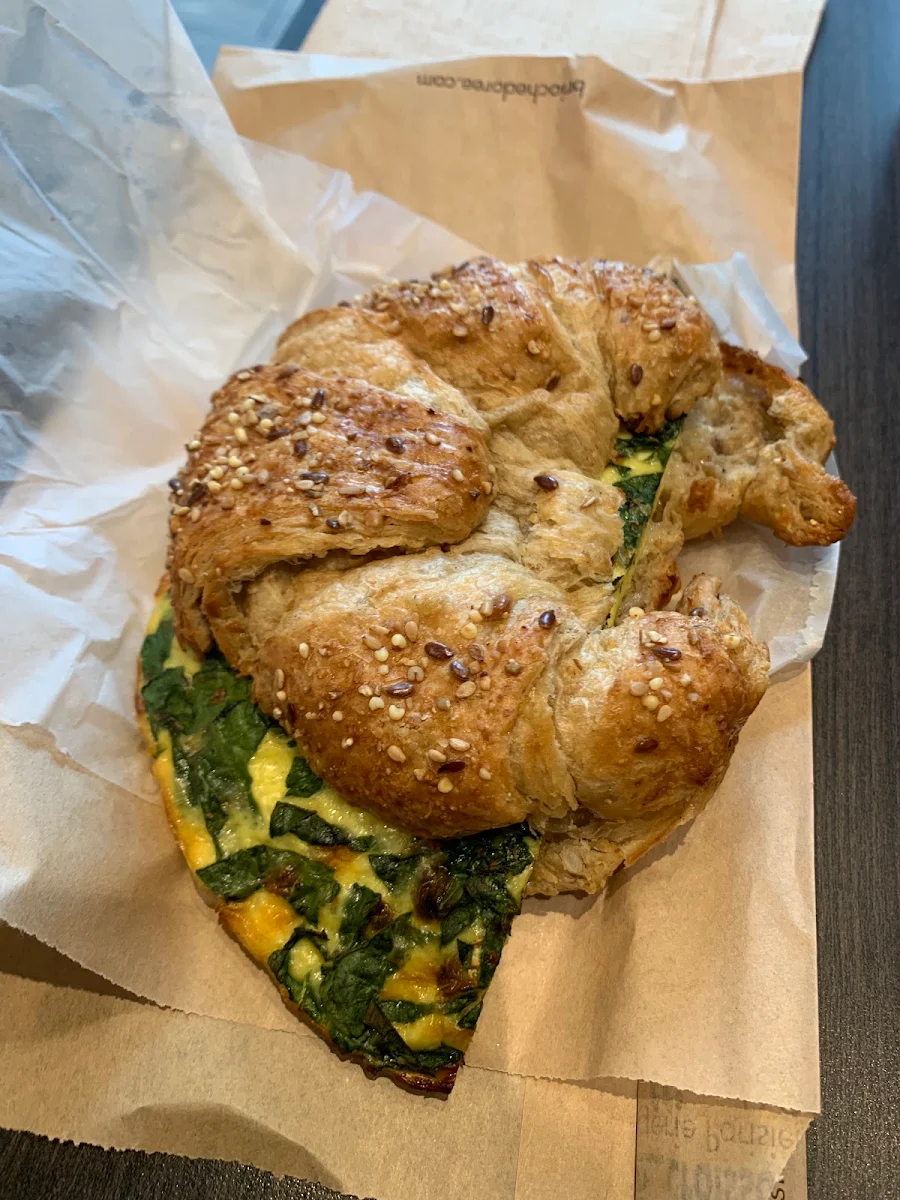 Spinach & Cheese Omelette, Au Pain Doré