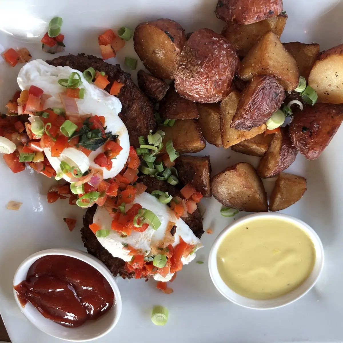 Crab Cakes Benedict