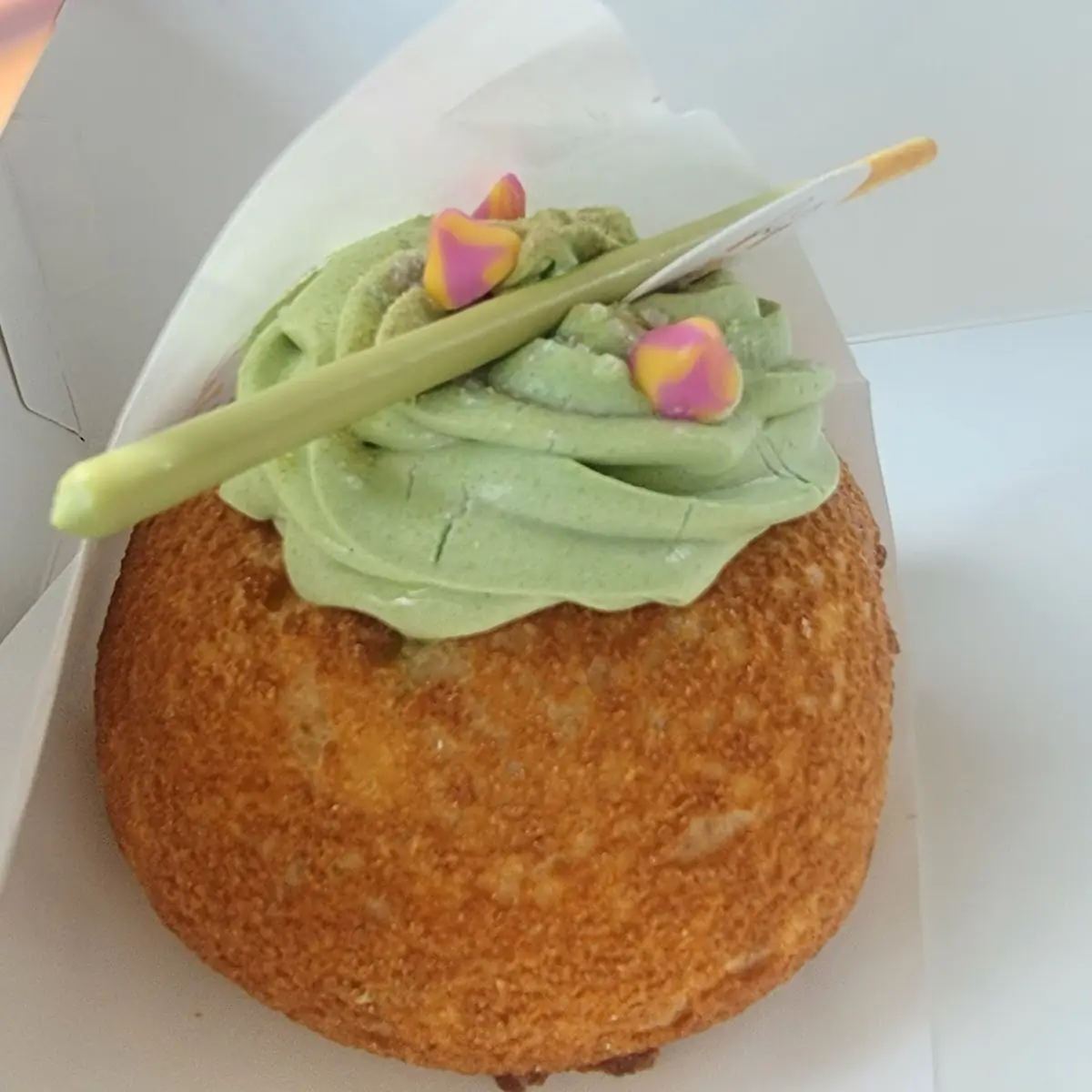 Matcha Cream Puff