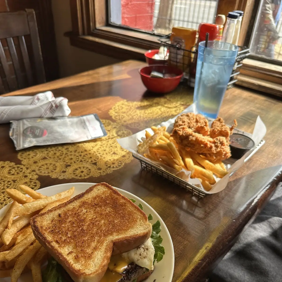 Served on Texas Toast