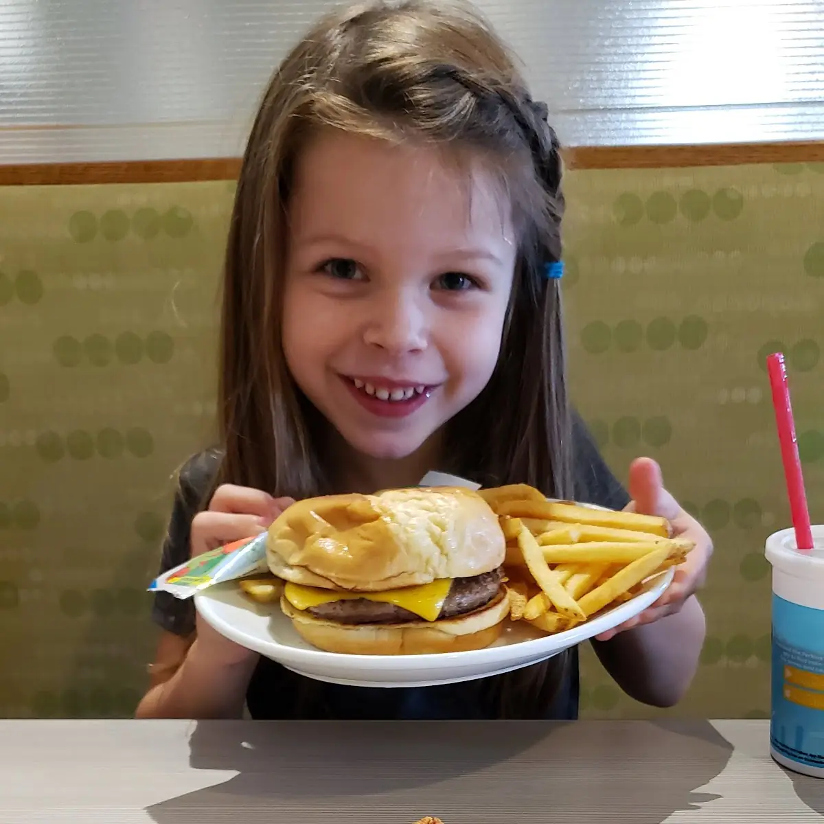 Kids Cheeseburger with Fries