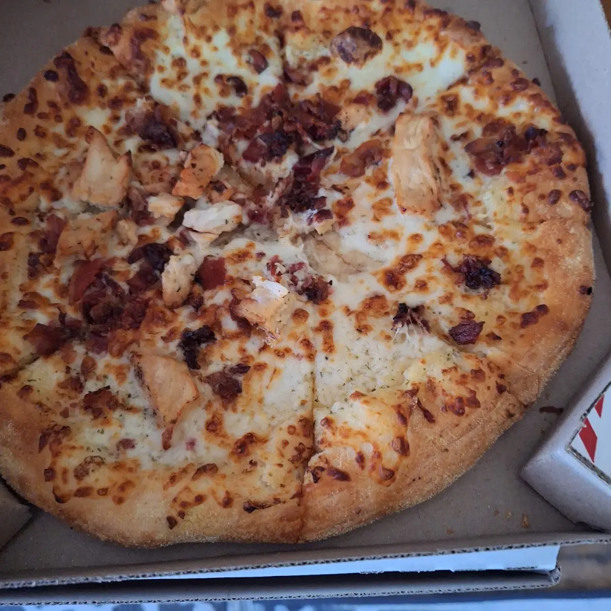 Chicken and Bacon Alfredo Sauce