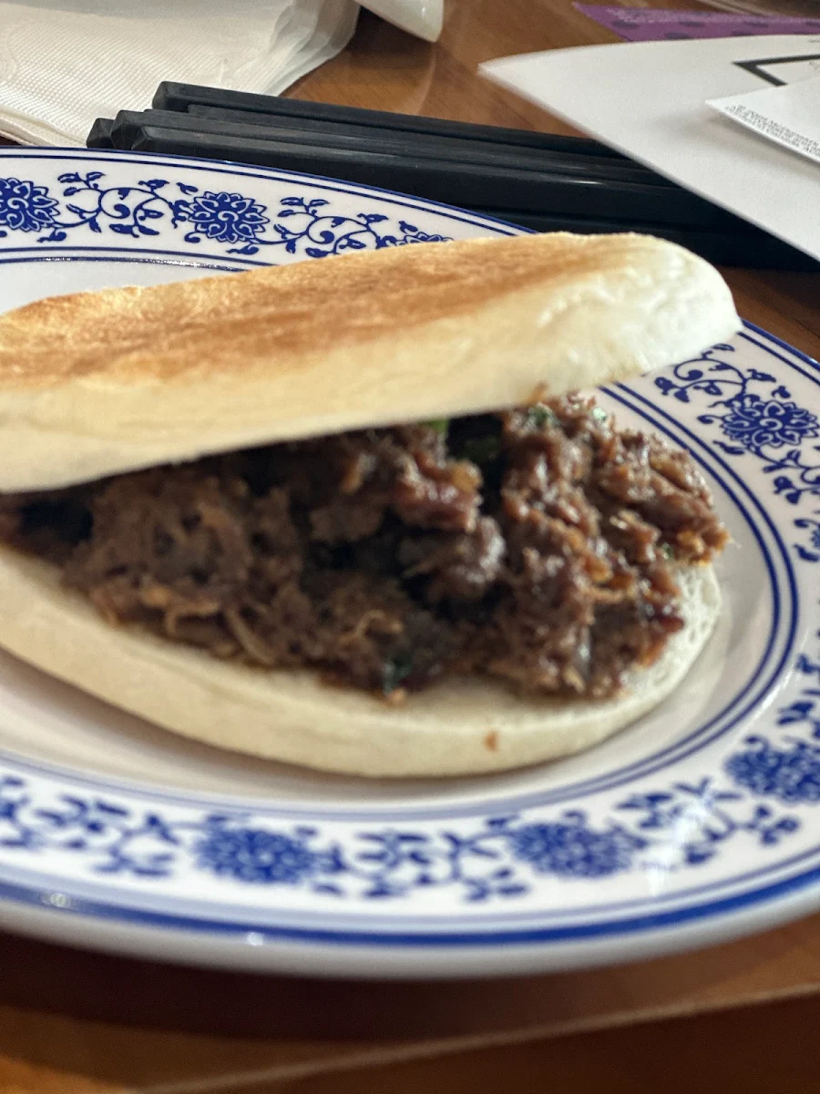 Beef Bun, Omni Noodle Palace(Yonge Sheppard Centre) 东方宫兰州牛肉拉面