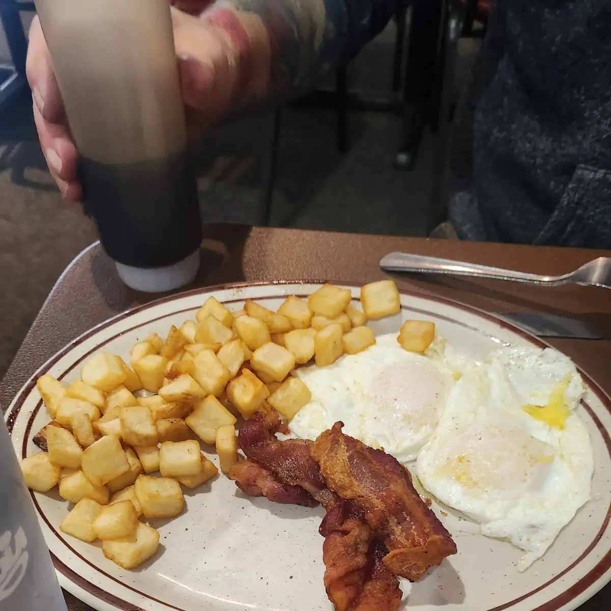 Bacon & Cheddar Omelet