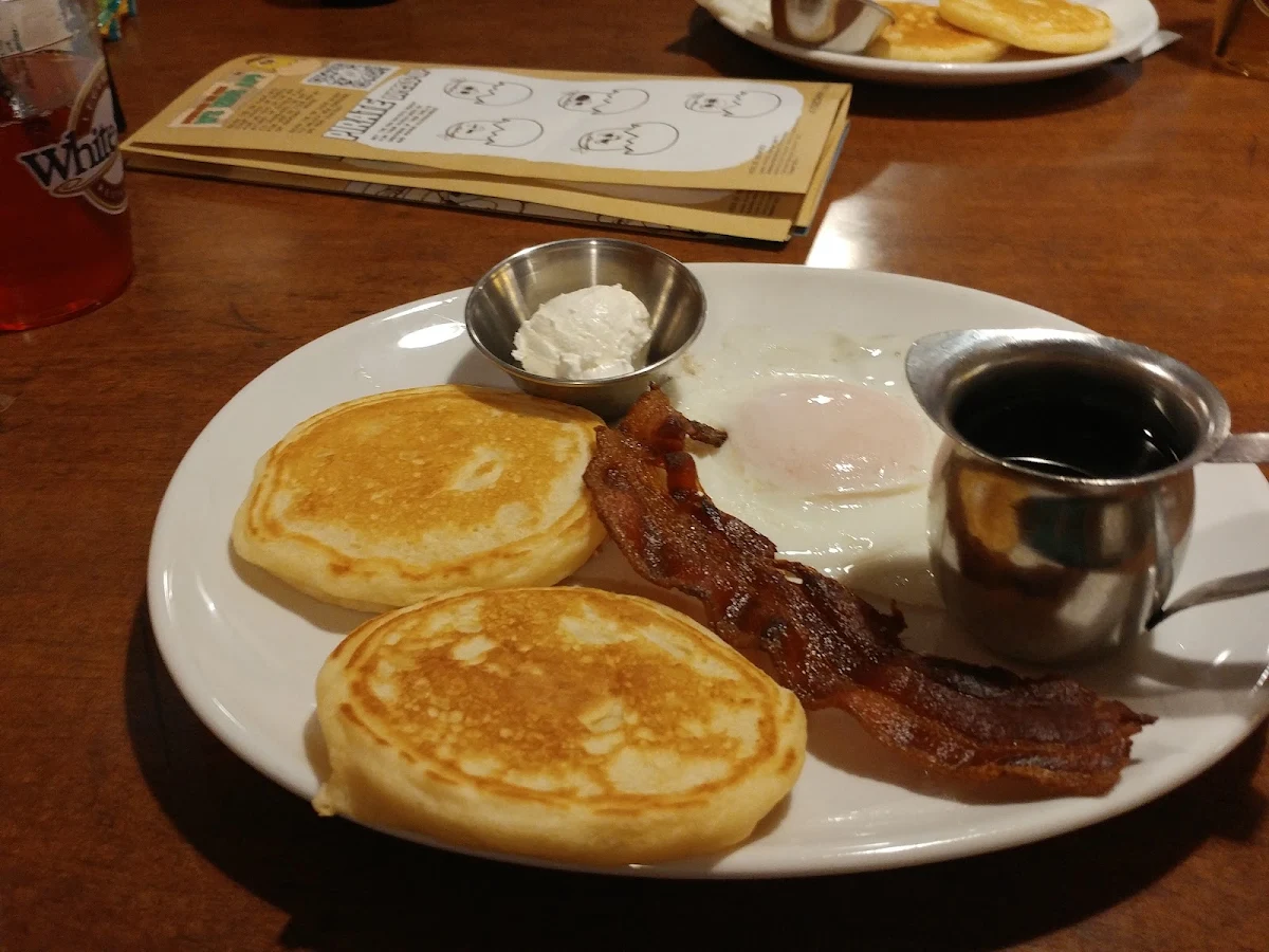 Nat's Hearty Breakfast - With Pancakes