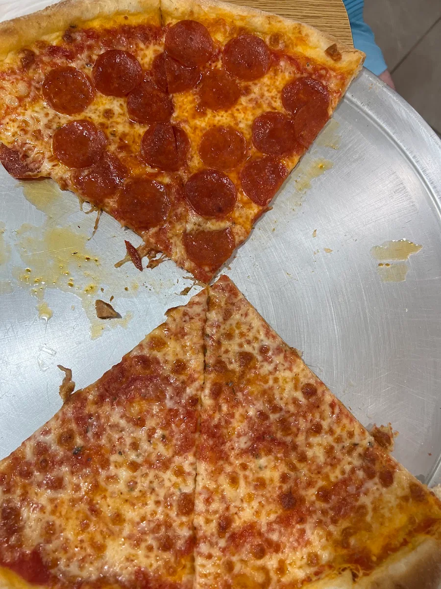 Cheese Pizza & Pepperoni Pizza