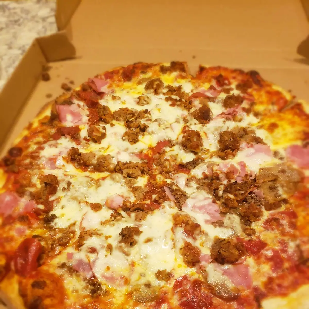 Large Meat Lover's Pizza