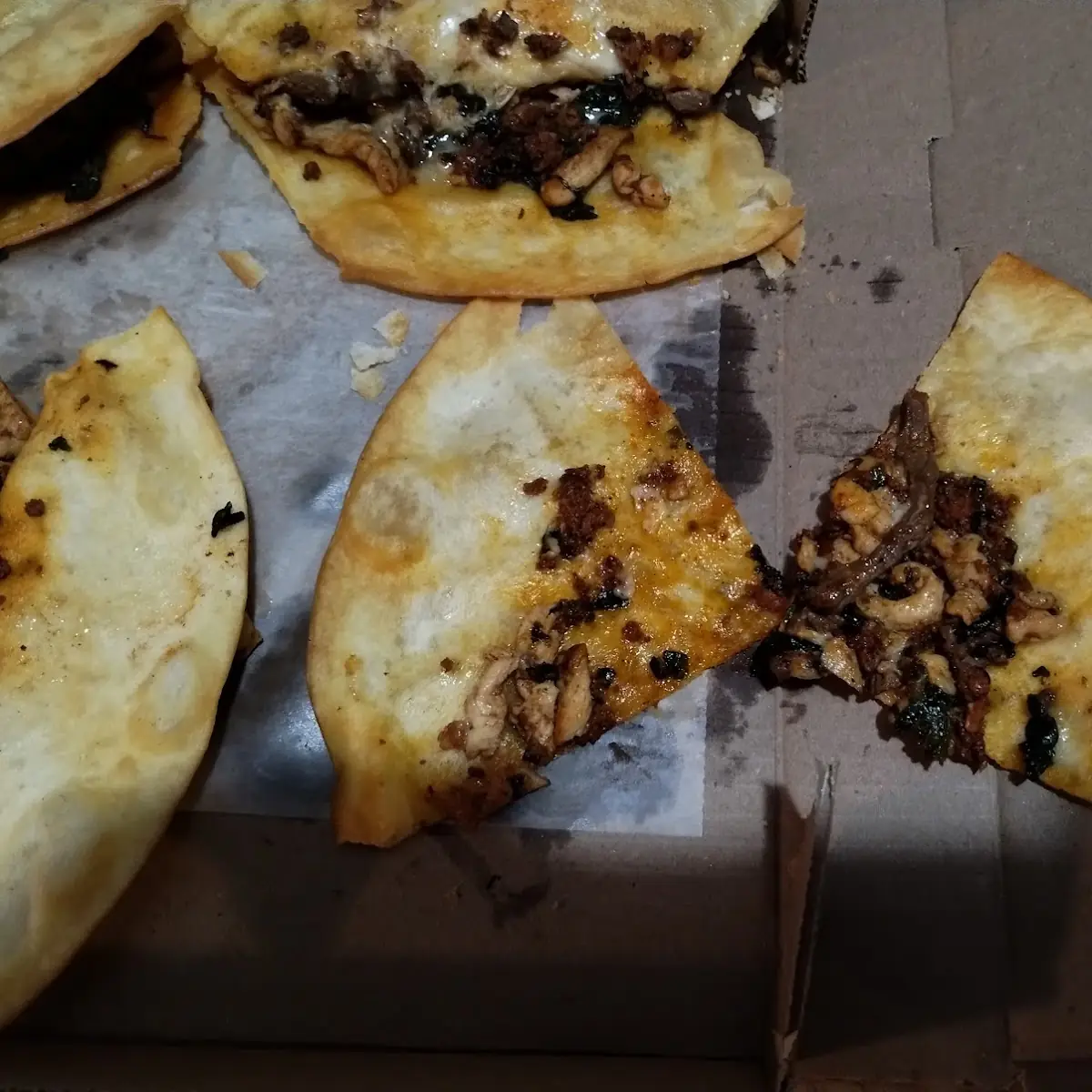 Suppose to Be Pizza Half Empty