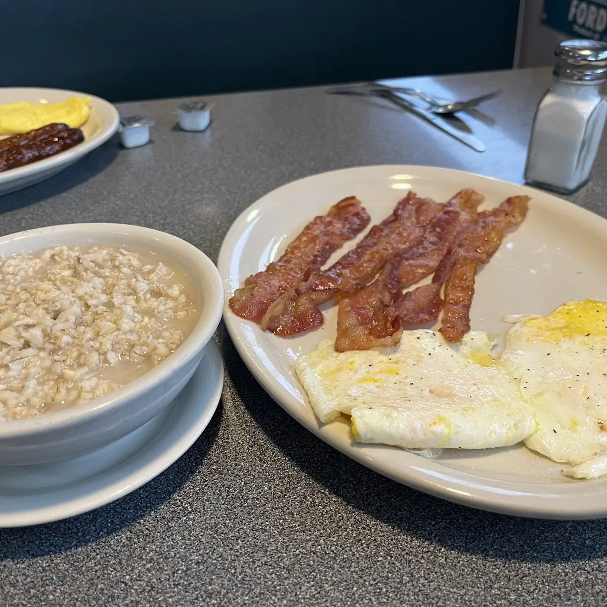 Eggs Bacon and Oatmeal