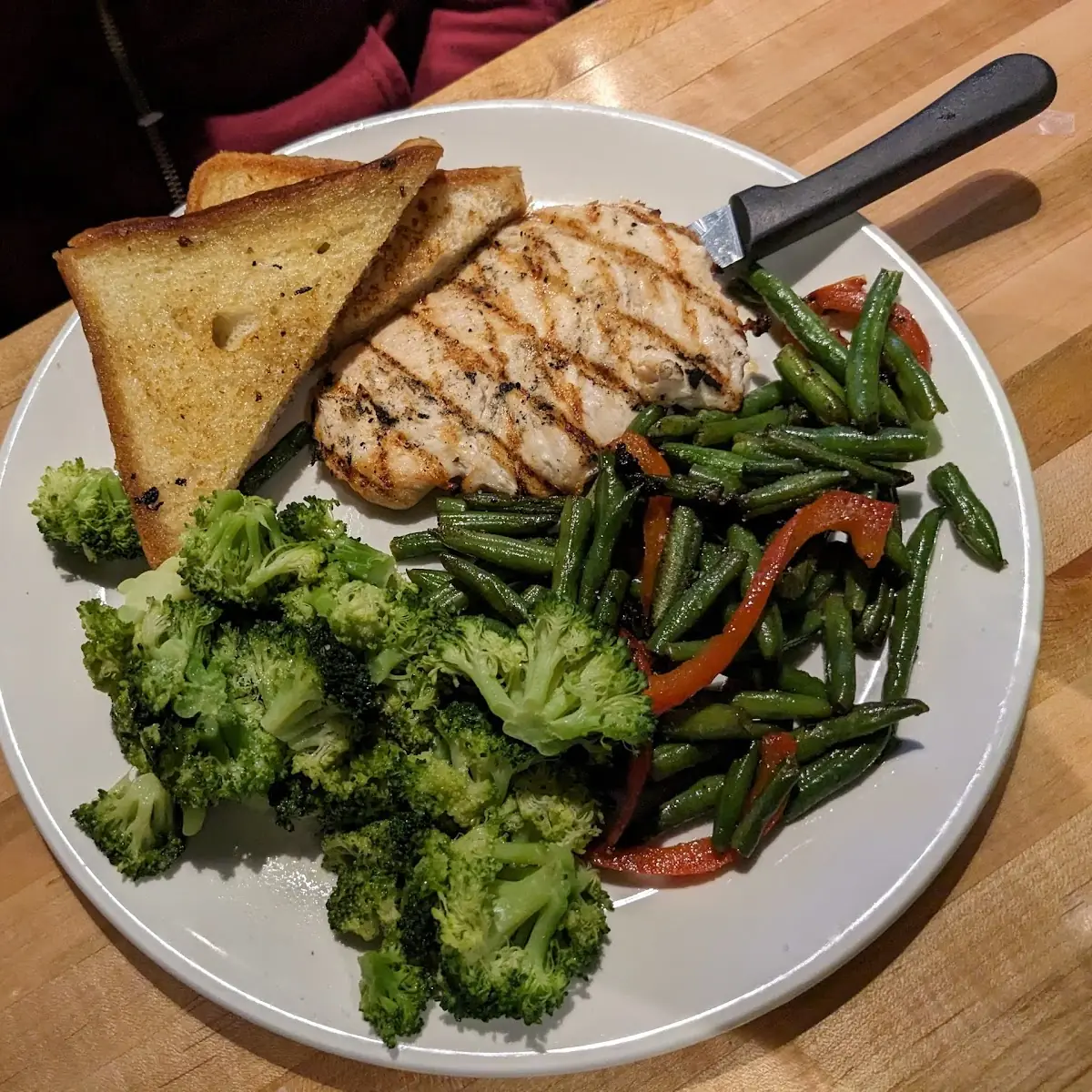 Grilled Boneless Wings and Steamed Broccoli