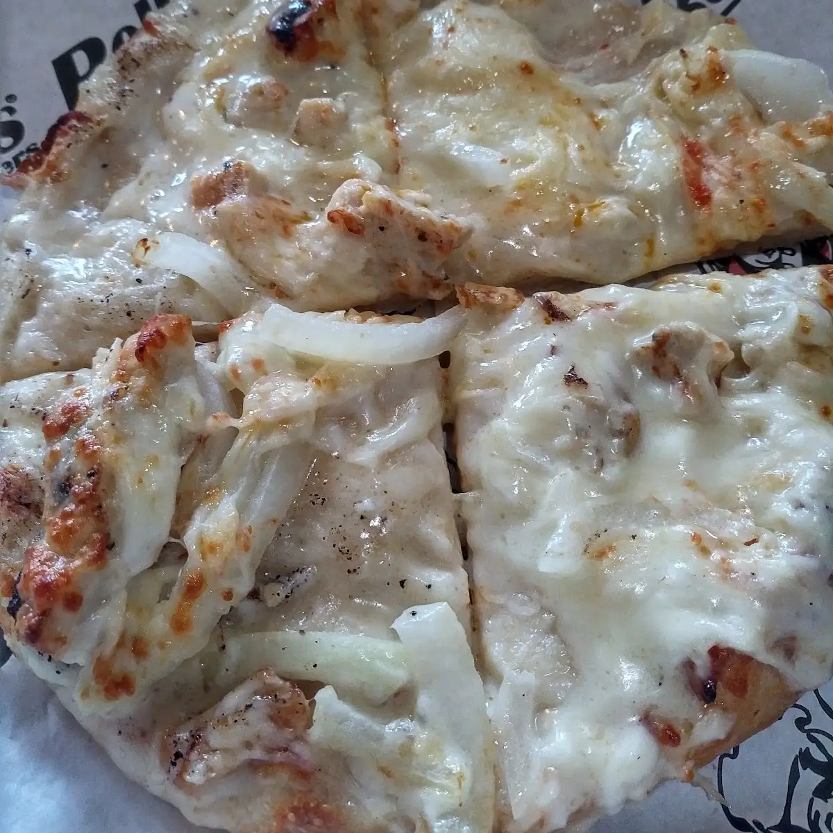 Chicken Alfredo Pizza
