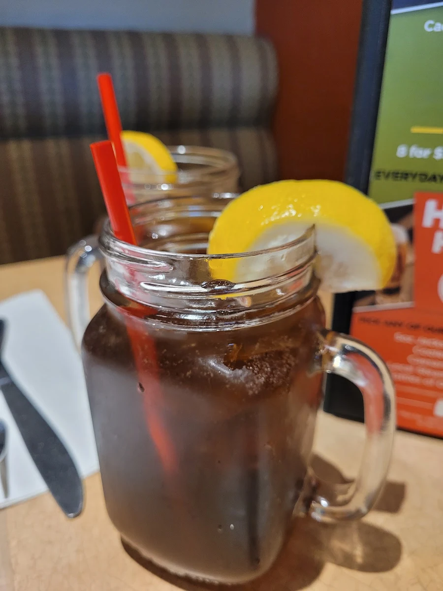 Long Island Iced Tea, Ricky's Country - Schoolhouse