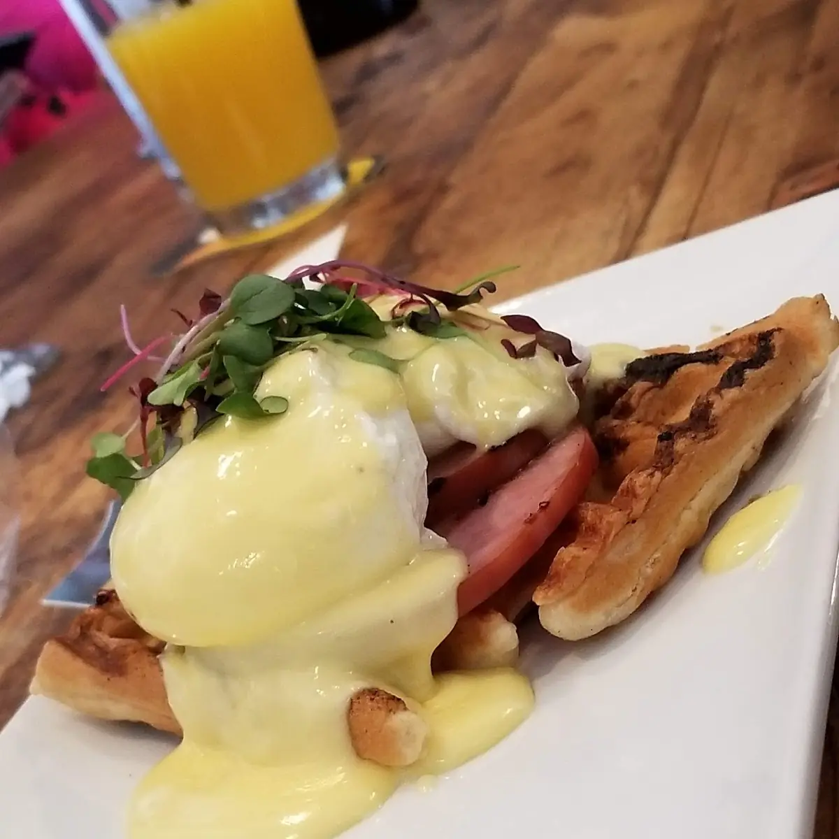 Eggs Benedict
