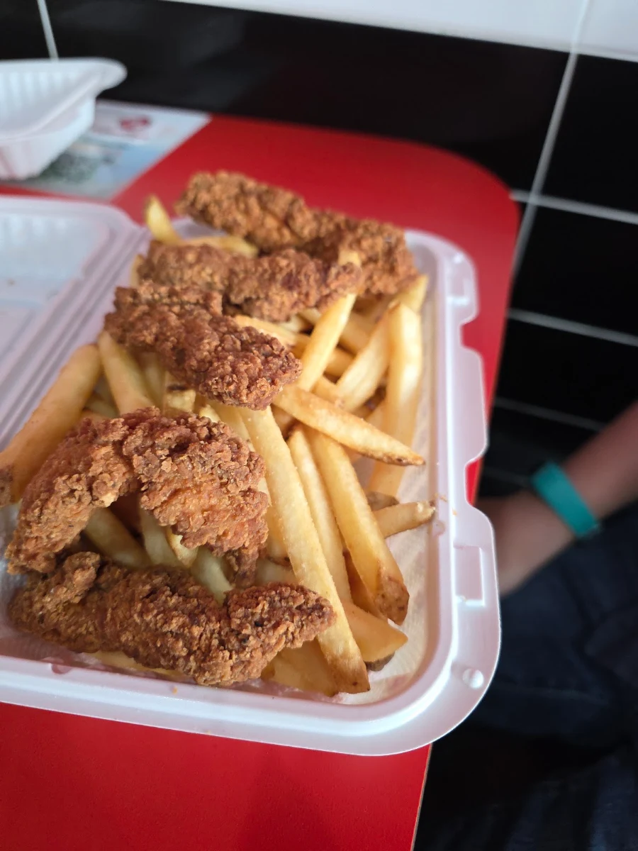 Highlights, PrimeTime Donair & Poutine