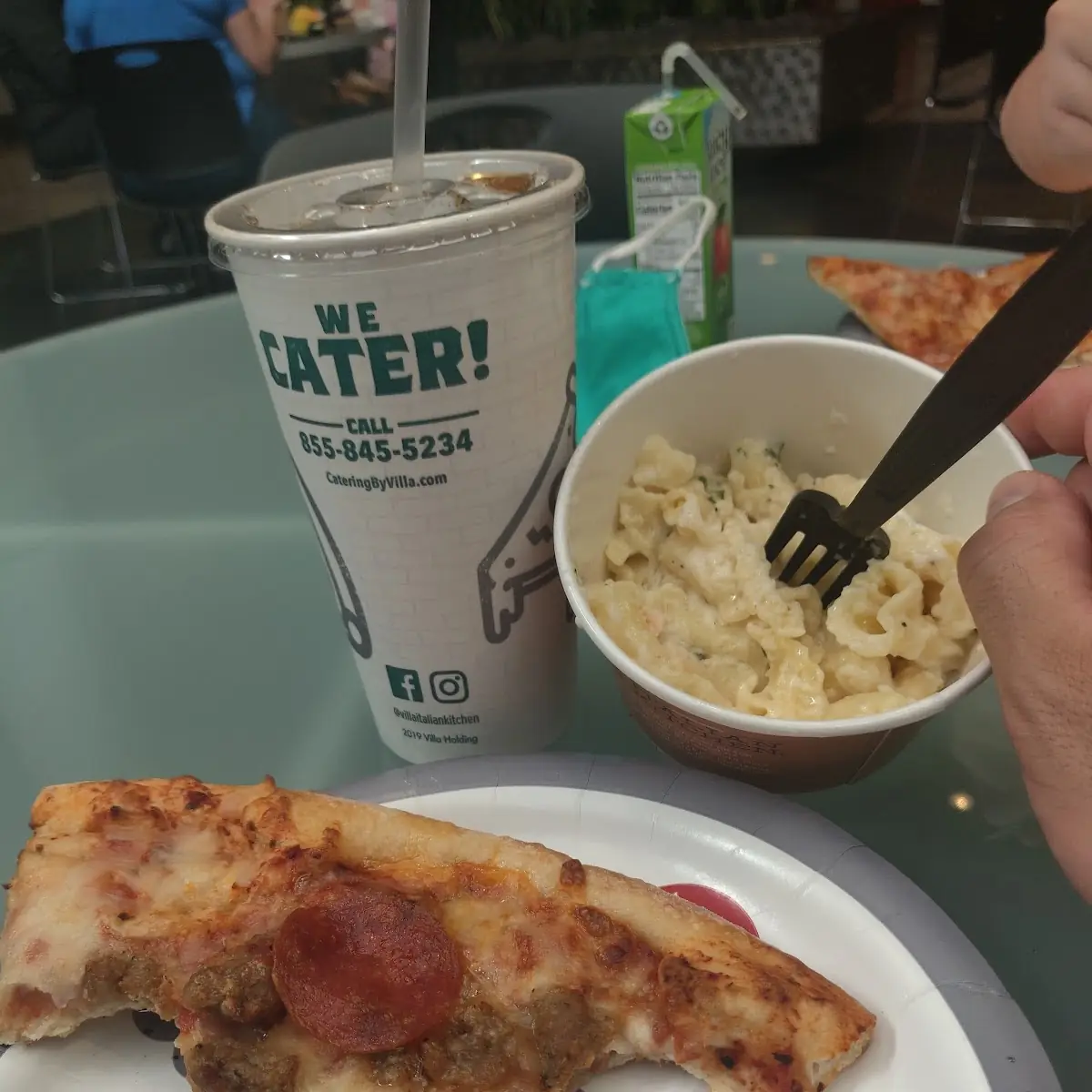 Alfredo Pasta Pizza Pepperoni & Sausage