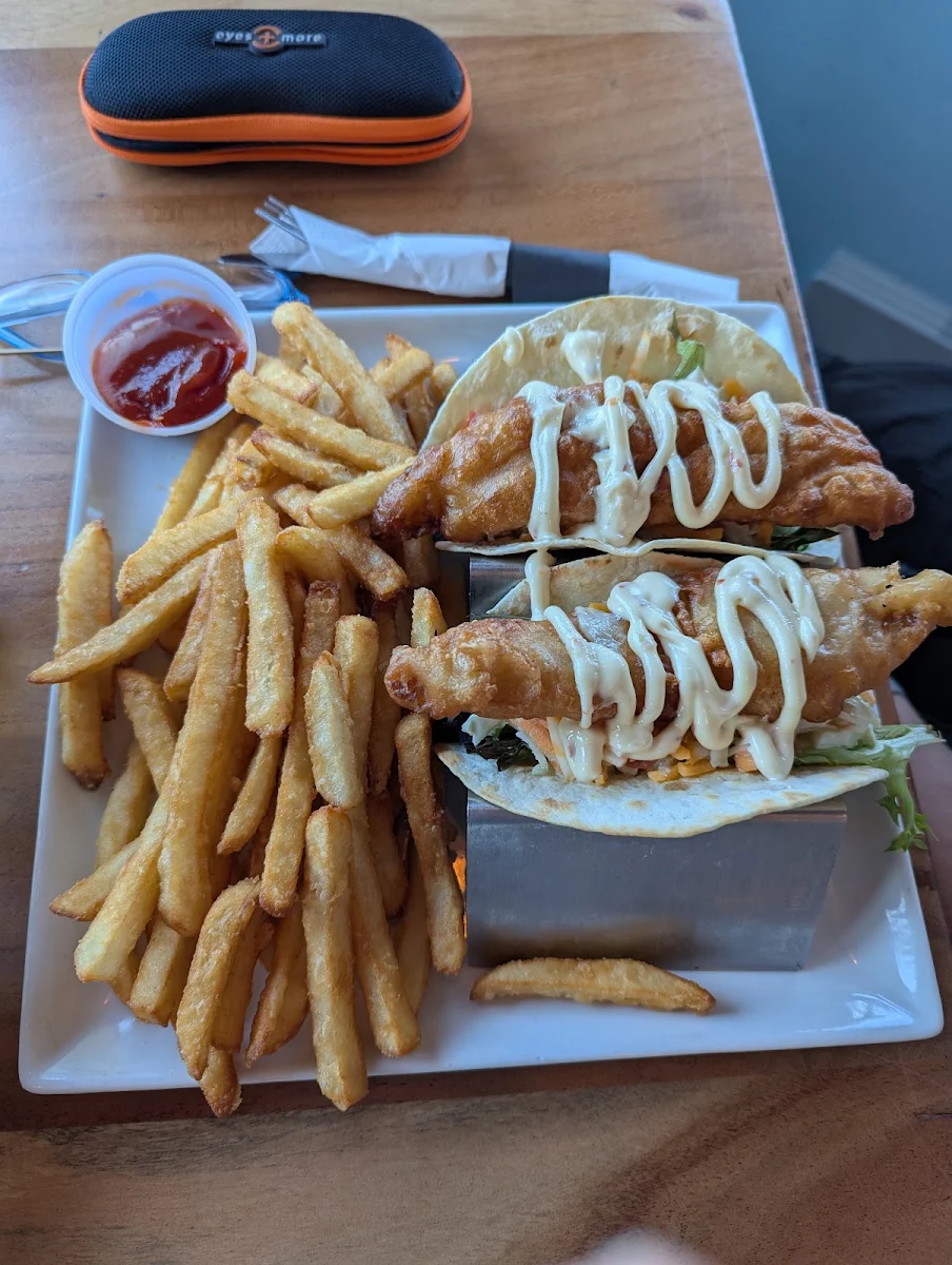 Grilled Cheese & Fries