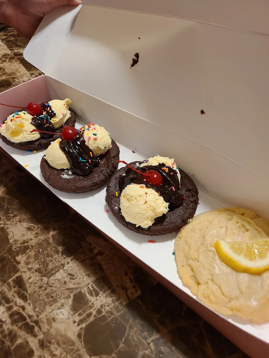 Brownie Sundae