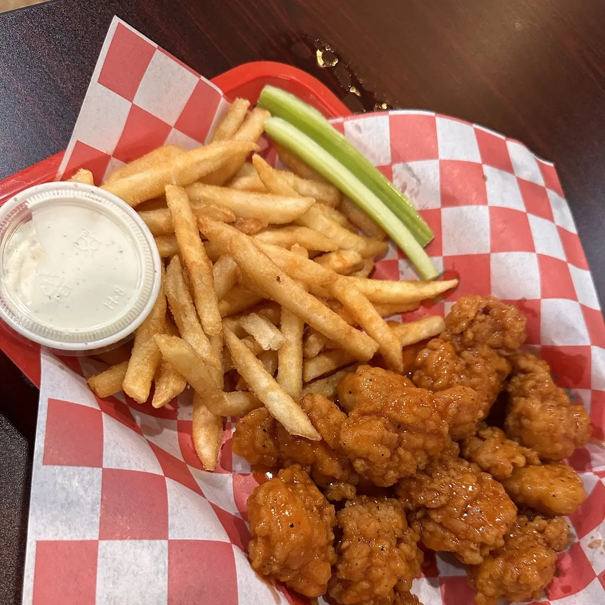 4 Boneless Wings One Sauce