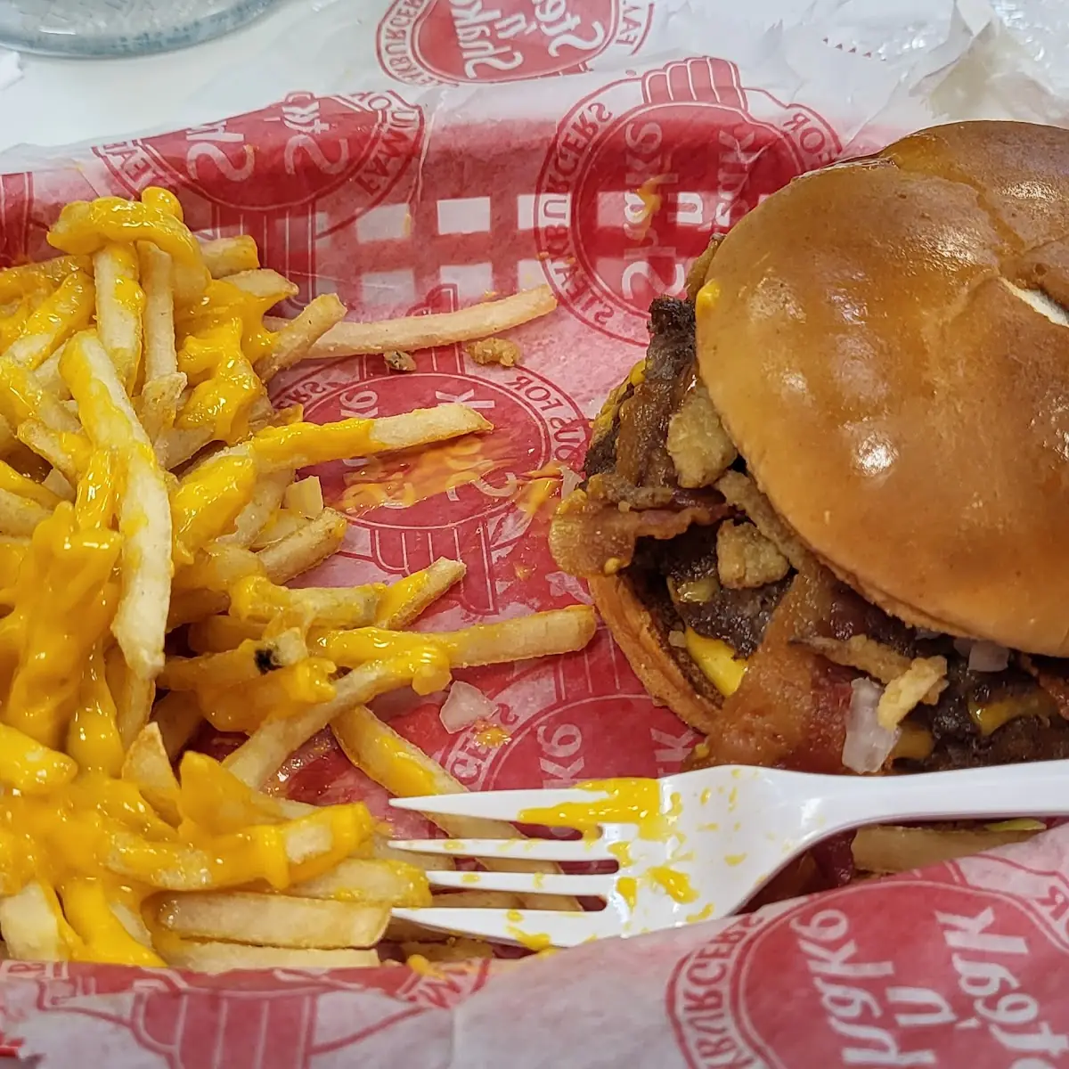 Western Burger w Cheese Fries