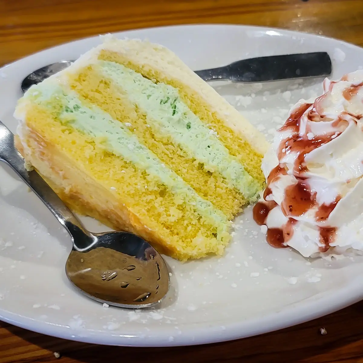 Pistachio Cream Cake