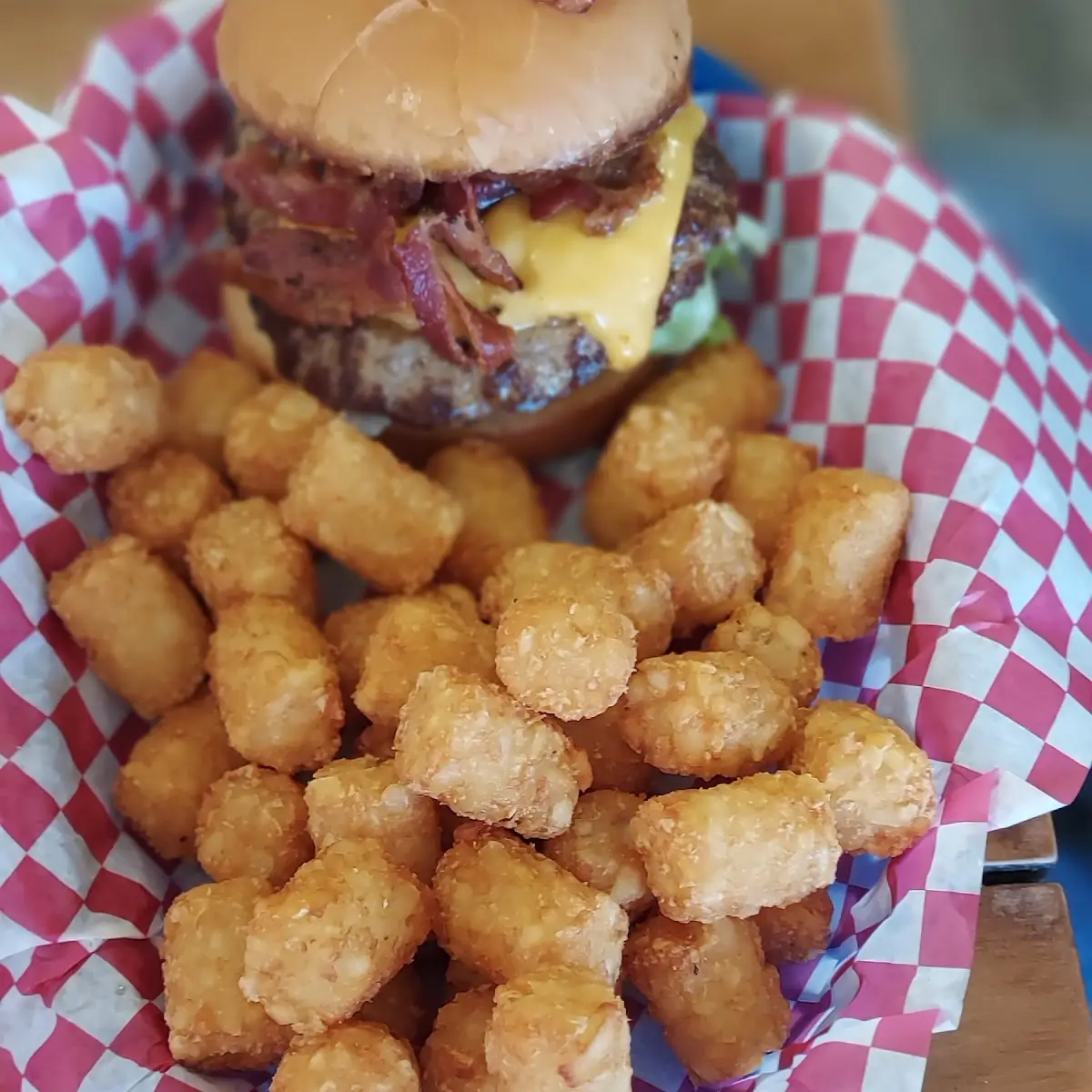 Cheese Burger with Tator Tots