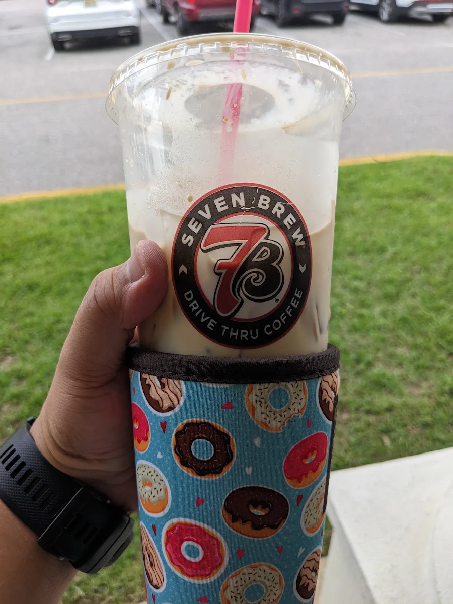Iced Cinnamon Roll Latte
