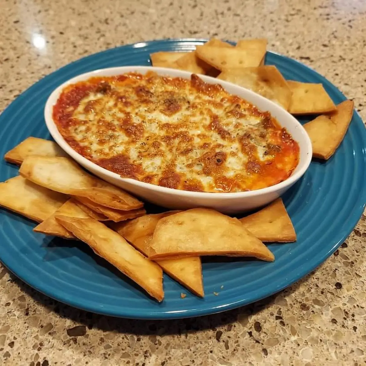 Pizza Dip and Pita Chips