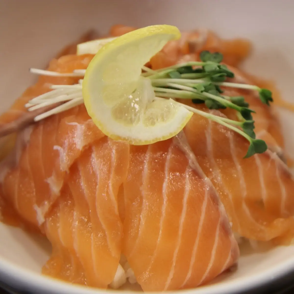 Fresh Salmon Poke Bowl