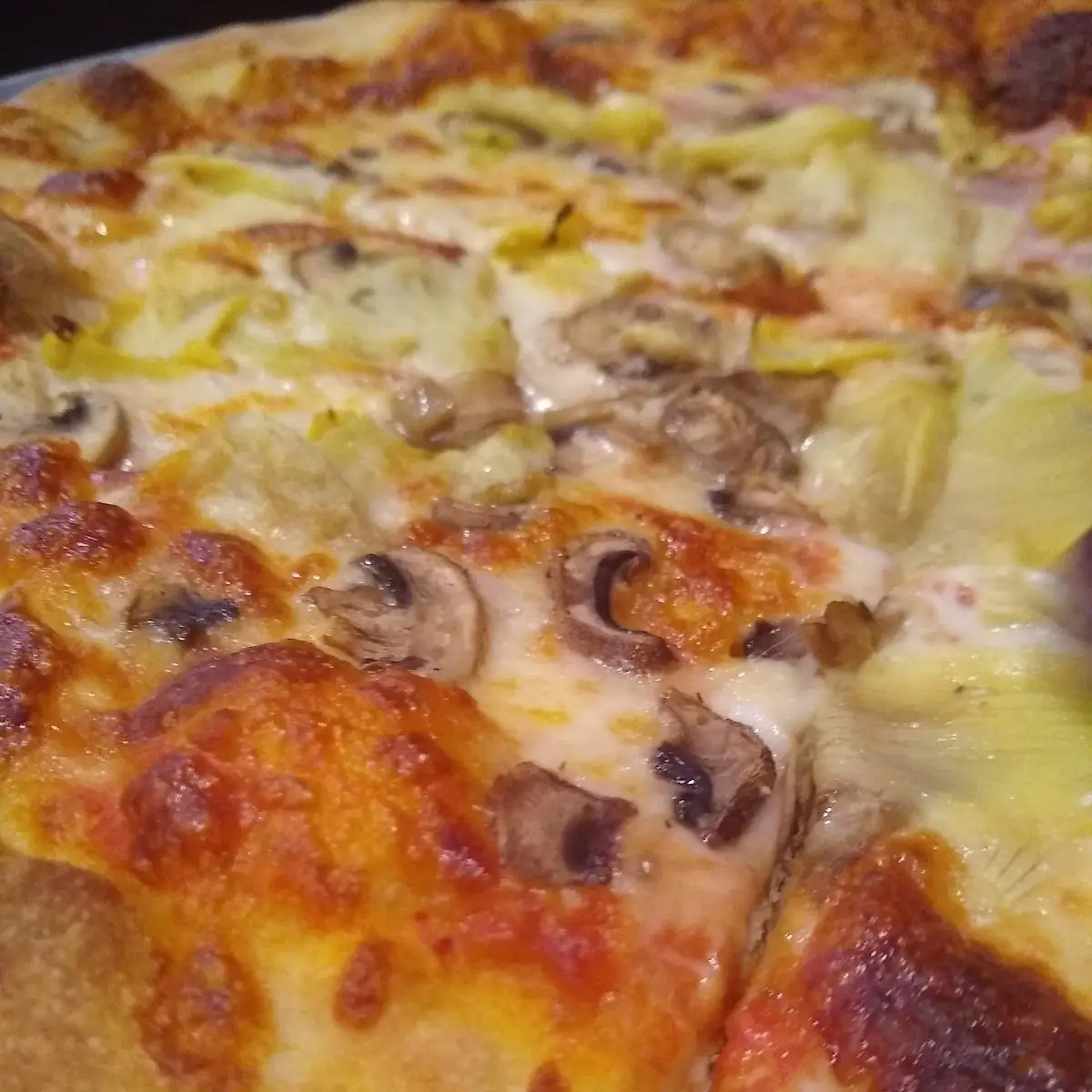 Mushroom Artichoke Pizza