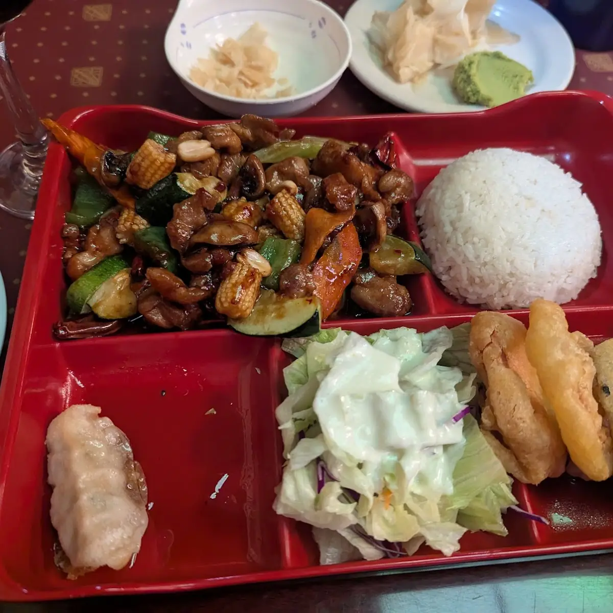 C16. General Tso'S Chicken Bento