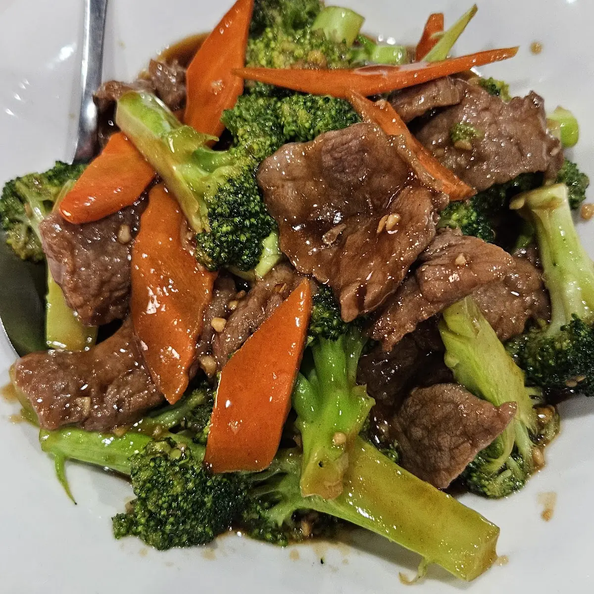 Broccoli Beef Combination Plate
