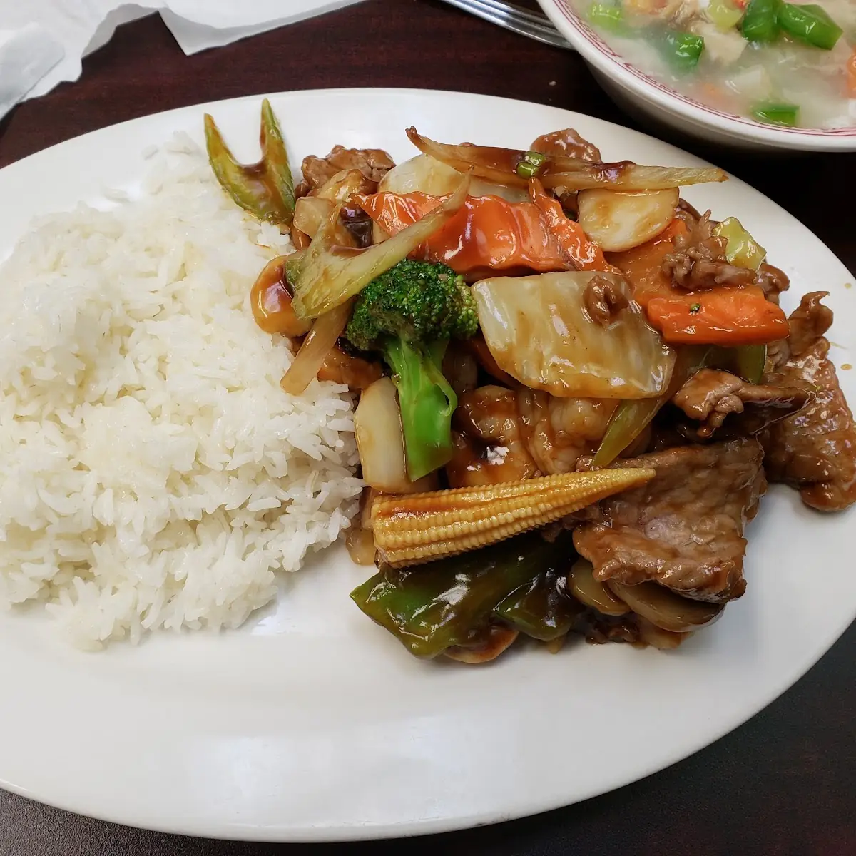 37 Beef Chop Suey