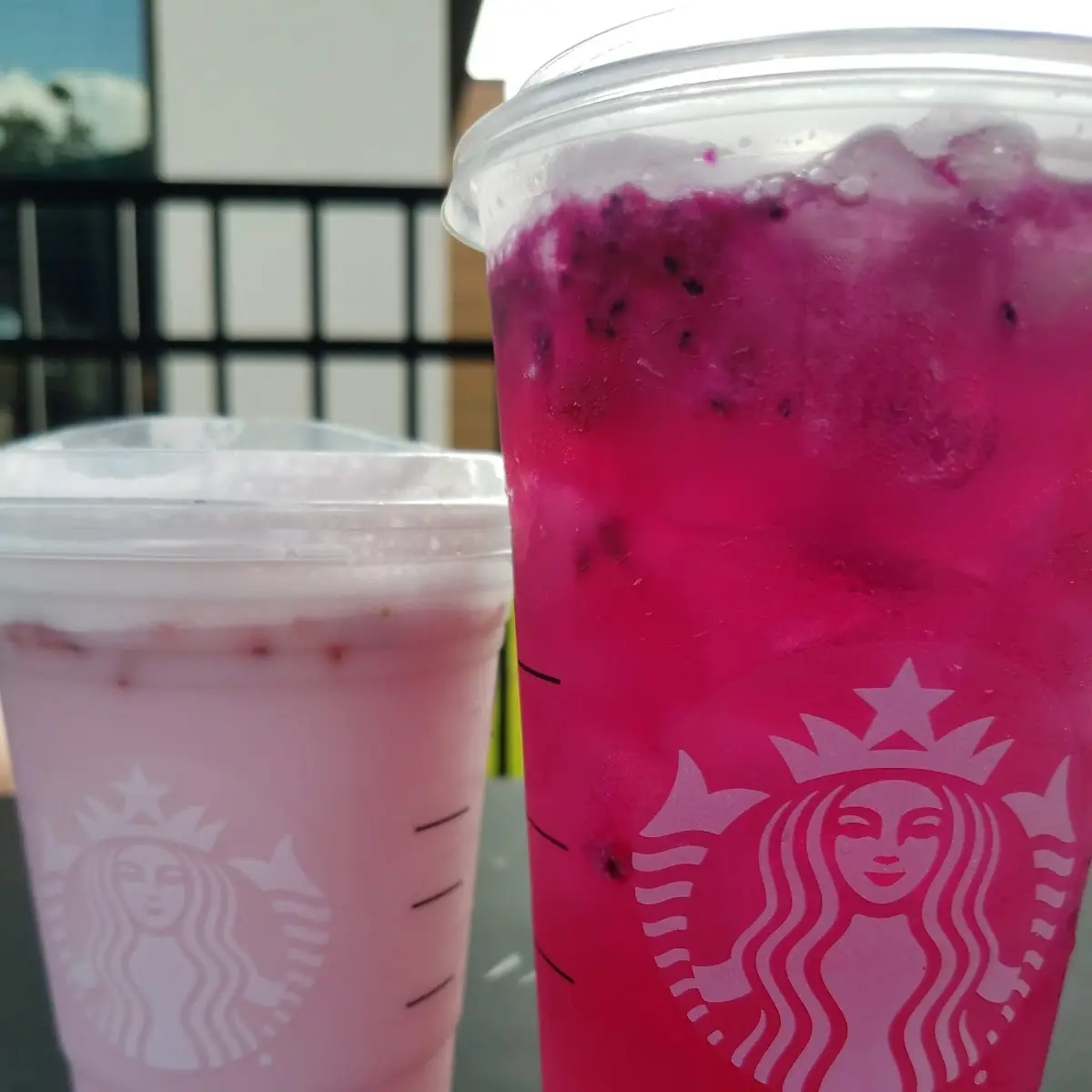 Pink Drink Mango Dragonfruit