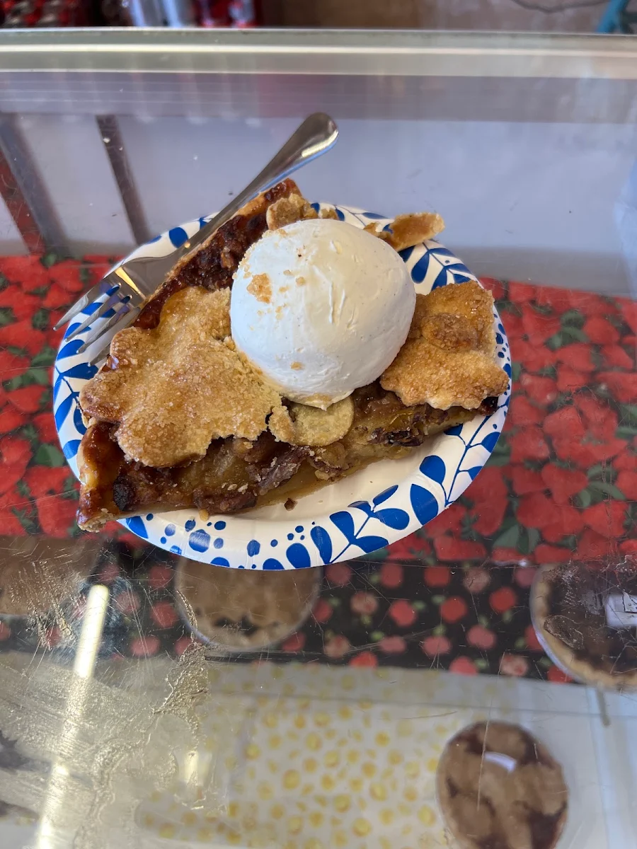 Carmel Apple Pie
